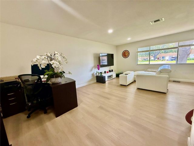 5440 RIVERBLUFF CIRCLE 87, Sarasota, FL 34231