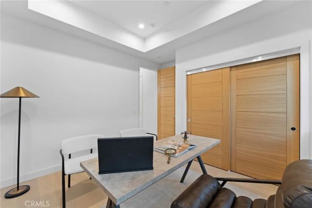 3932 S Minerva Avenue, Los Angeles, CA 90066