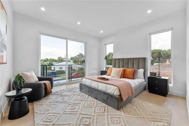 3932 S Minerva Avenue, Los Angeles, CA 90066