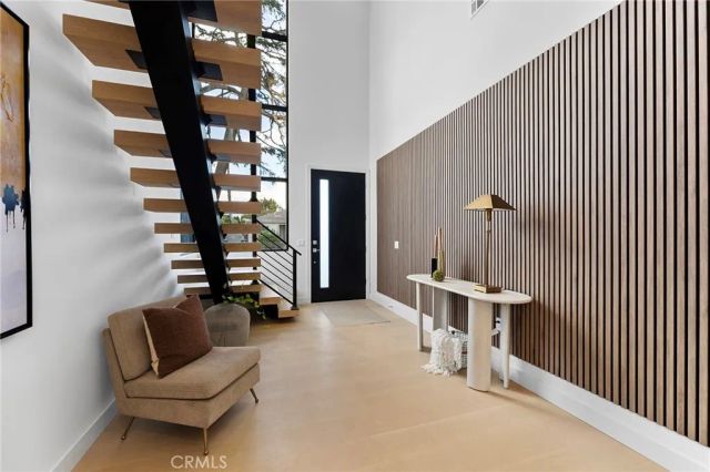 3932 S Minerva Avenue, Los Angeles, CA 90066