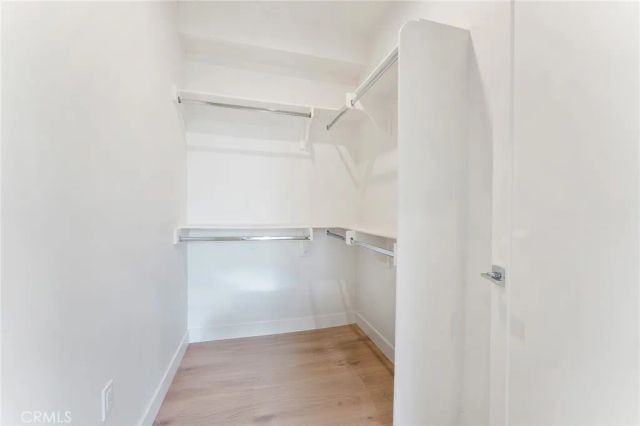 3932 S Minerva Avenue, Los Angeles, CA 90066