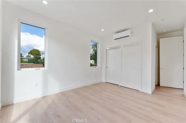 3932 S Minerva Avenue, Los Angeles, CA 90066