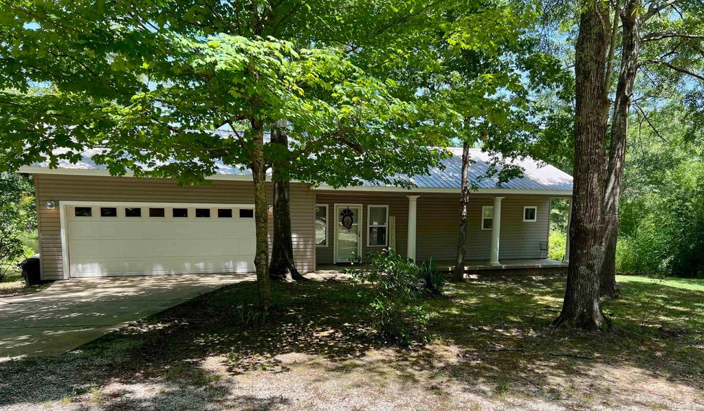 153 Thompson Road, Arkadelphia, AR 71923