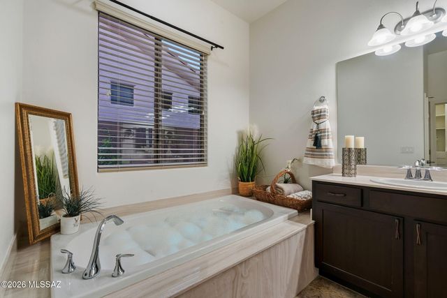 12270 N Golden Mirror Drive, Marana, AZ 85658