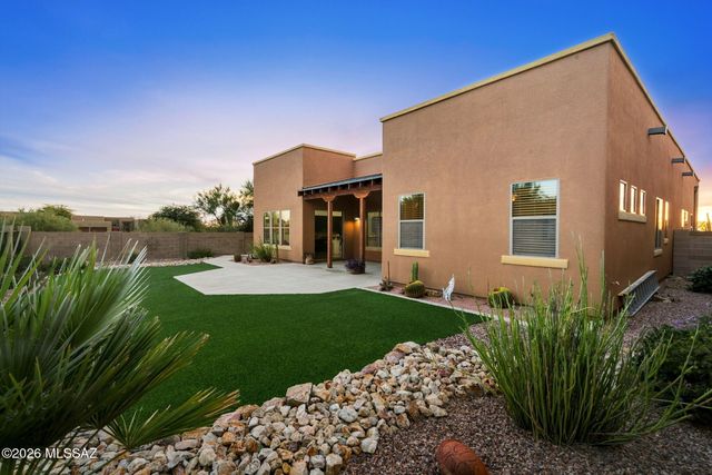 12270 N Golden Mirror Drive, Marana, AZ 85658