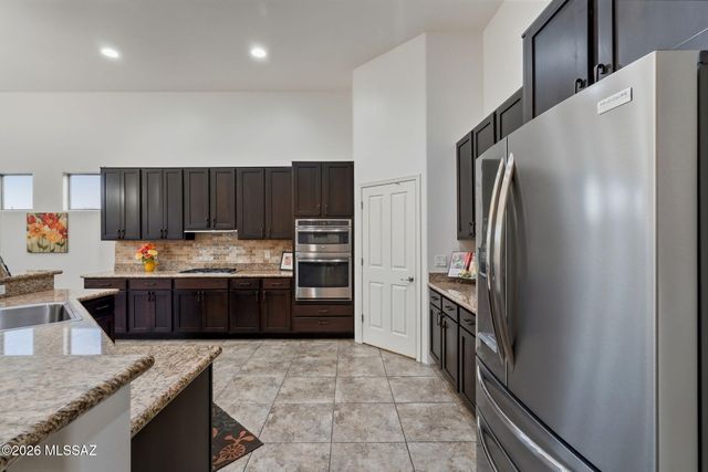 12270 N Golden Mirror Drive, Marana, AZ 85658