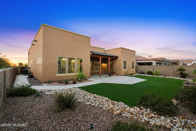 12270 N Golden Mirror Drive, Marana, AZ 85658