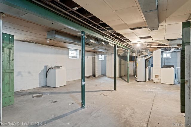 7444 Kendal Street, Dearborn, MI 48126