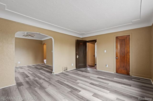 7444 Kendal Street, Dearborn, MI 48126