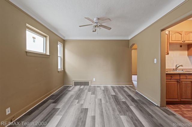 7444 Kendal Street, Dearborn, MI 48126