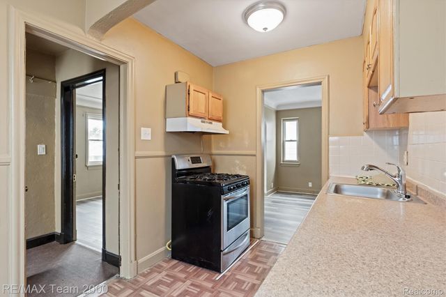 7444 Kendal Street, Dearborn, MI 48126