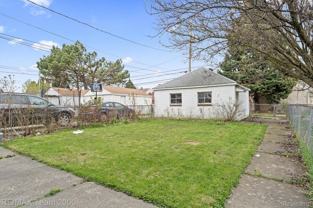 7444 Kendal Street, Dearborn, MI 48126