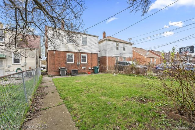 7444 Kendal Street, Dearborn, MI 48126