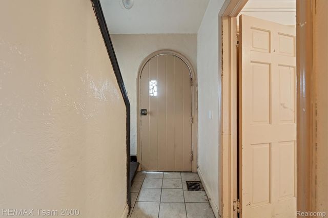 7444 Kendal Street, Dearborn, MI 48126