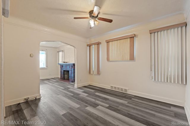 7444 Kendal Street, Dearborn, MI 48126