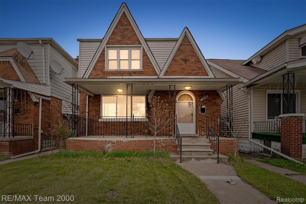 7444 Kendal Street, Dearborn, MI 48126
