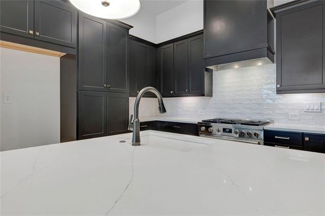 150 Rolison Way, Fayetteville, GA 30214