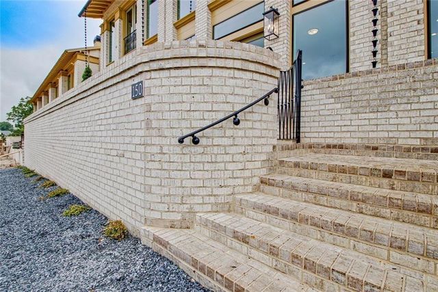 150 Rolison Way, Fayetteville, GA 30214