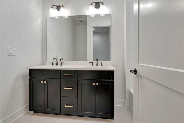 150 Rolison Way, Fayetteville, GA 30214