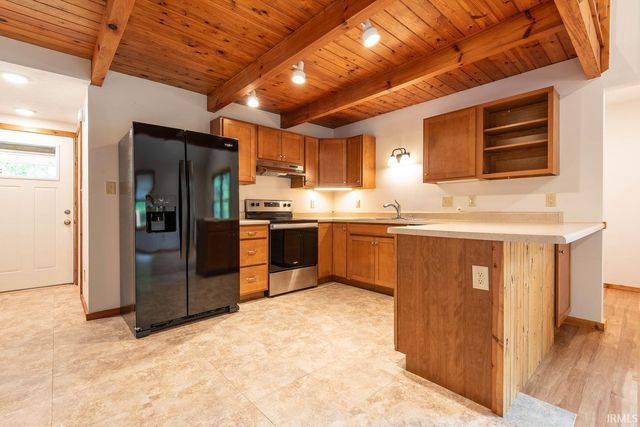 3850 Snoddy Road, Bloomington, IN 47401