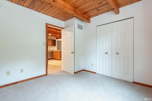 3850 Snoddy Road, Bloomington, IN 47401