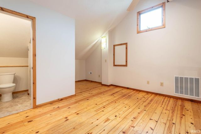 3850 Snoddy Road, Bloomington, IN 47401