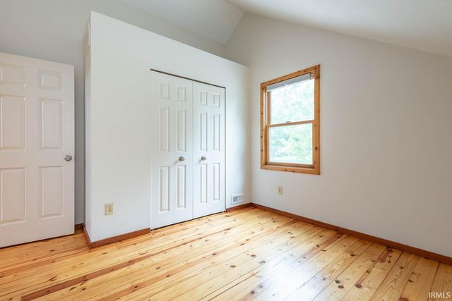 3850 Snoddy Road, Bloomington, IN 47401
