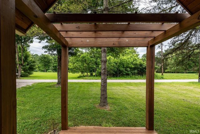 3850 Snoddy Road, Bloomington, IN 47401