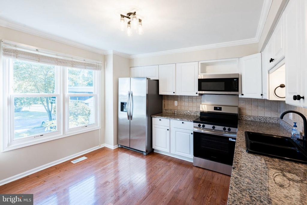 102 SOLWAY CIR, CHALFONT, PA 18914 — photo 3
