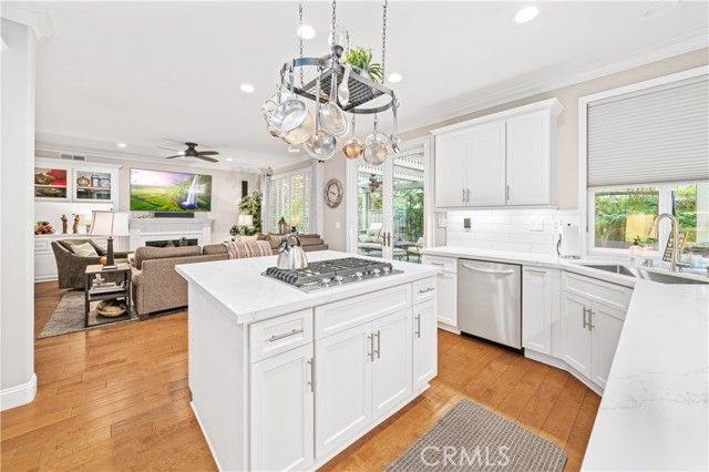 33 Calavera, Irvine, CA 92606