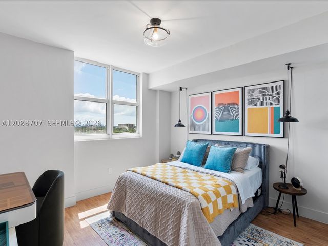 5077 NW 7th St 1117, Miami, FL 33126