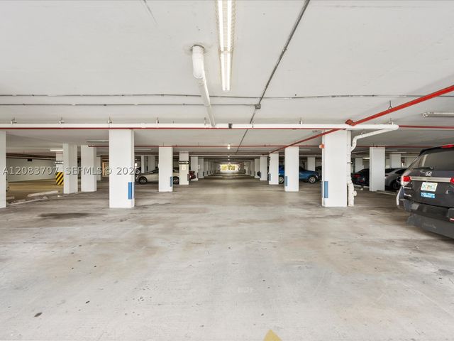 5077 NW 7th St 1117, Miami, FL 33126