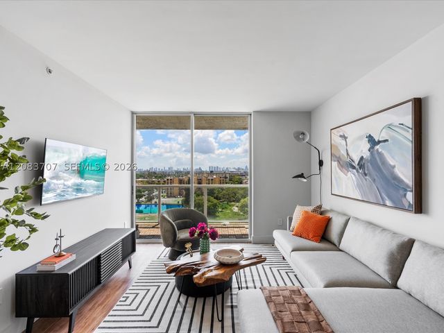 5077 NW 7th St 1117, Miami, FL 33126