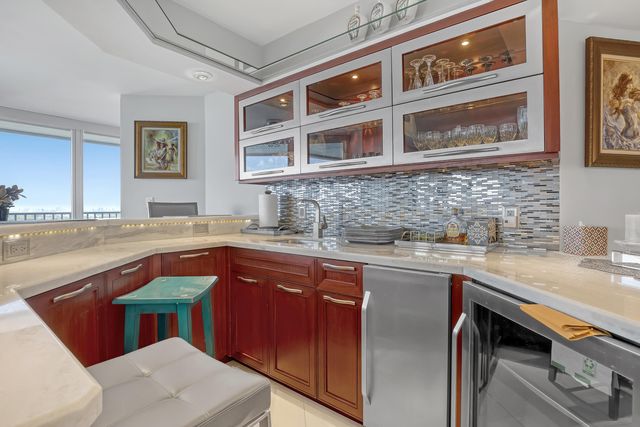 5200 N Ocean Drive 1902, Riviera Beach, FL 33404