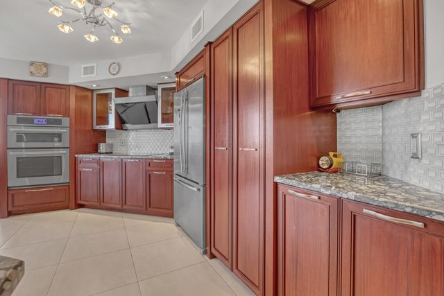 5200 N Ocean Drive 1902, Riviera Beach, FL 33404