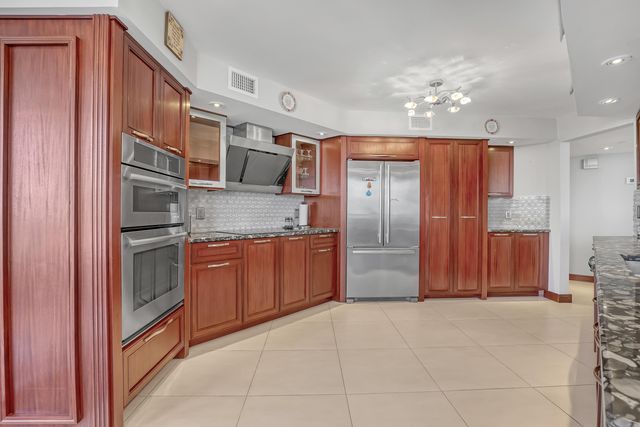 5200 N Ocean Drive 1902, Riviera Beach, FL 33404
