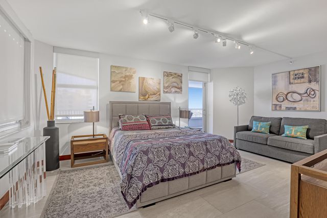 5200 N Ocean Drive 1902, Riviera Beach, FL 33404
