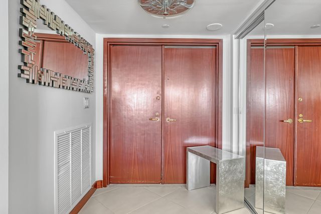 5200 N Ocean Drive 1902, Riviera Beach, FL 33404