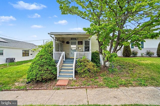 17 W PINE ST, Enola, PA 17025