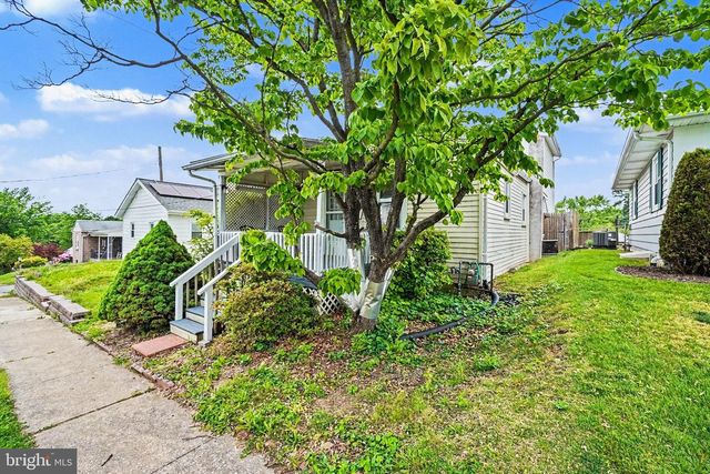 17 W PINE ST, Enola, PA 17025