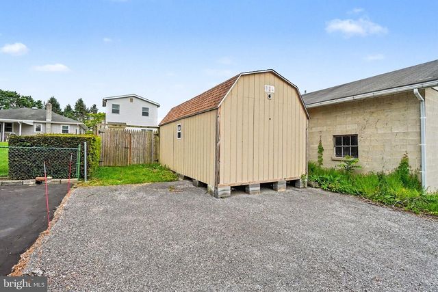 17 W PINE ST, Enola, PA 17025
