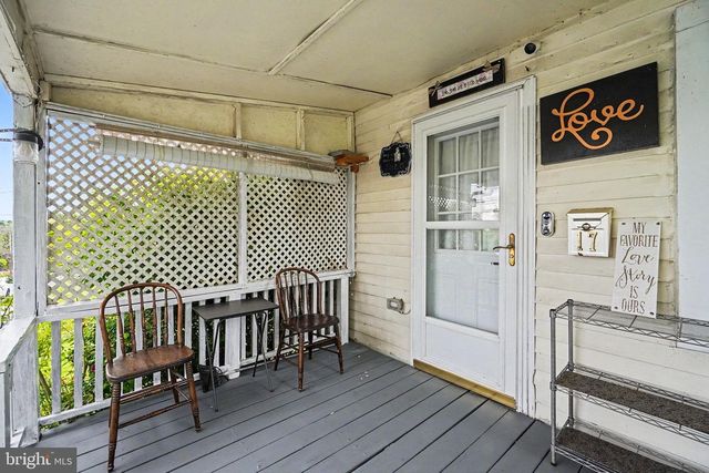 17 W PINE ST, Enola, PA 17025