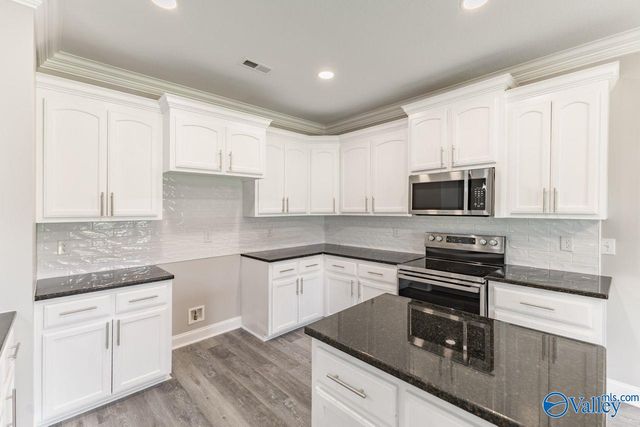 104 Raymon Circle, Huntsville, AL 35806