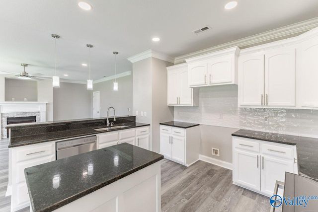 104 Raymon Circle, Huntsville, AL 35806
