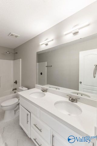 104 Raymon Circle, Huntsville, AL 35806