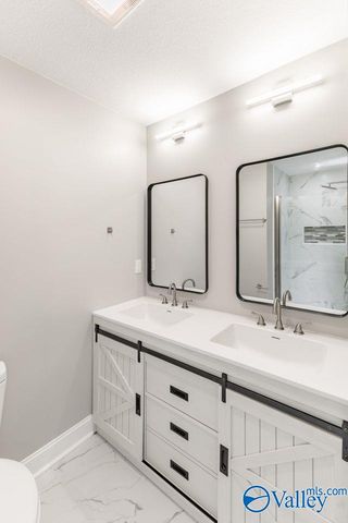 104 Raymon Circle, Huntsville, AL 35806