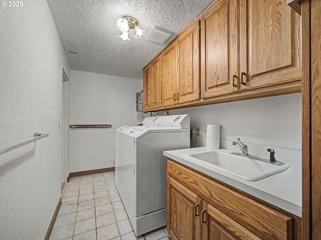 41202 Se TRUBEL Rd, Sandy, OR 97055