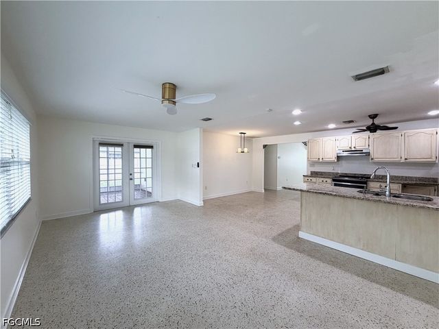 1637 S Mayfair RD, Fort Myers, FL 33919