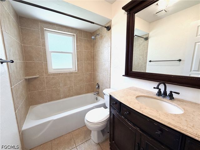 1637 S Mayfair RD, Fort Myers, FL 33919