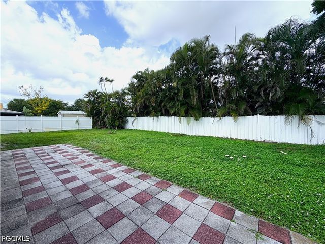 1637 S Mayfair RD, Fort Myers, FL 33919